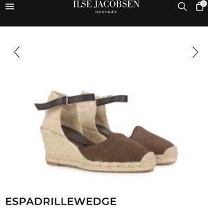 Espadrille wedges